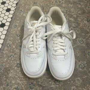 Women’s Gamma Force Nike shoes